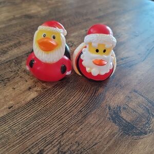 2 Santa Claus Rubber Duckies